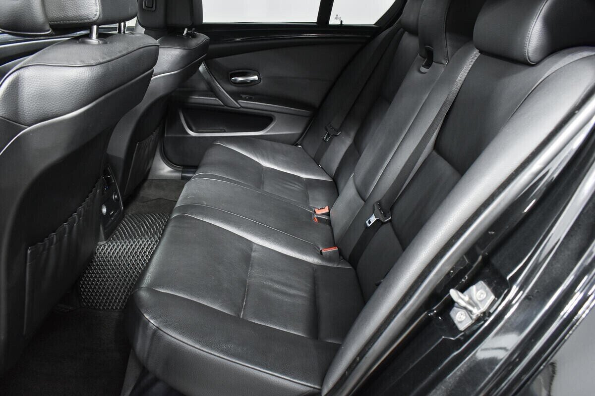 BMW 5 серии, 3.0 л, АТ, 2009 фото 1