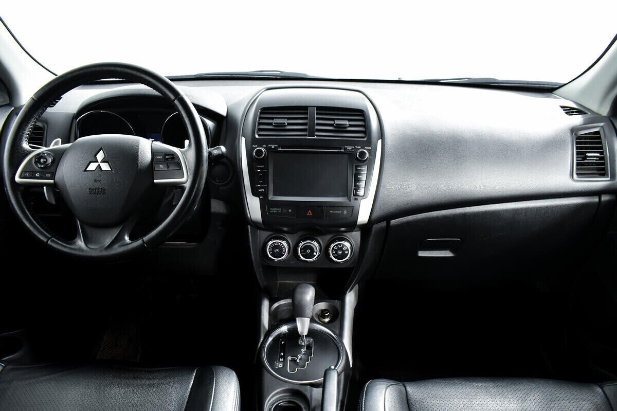 Mitsubishi ASX, 1.8 л, Вариатор, 2013 фото 8