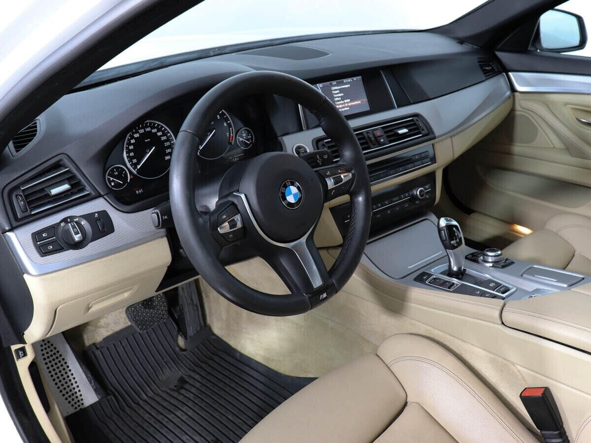 BMW 5 серии, 2.0 л, АТ, 2014 фото 9