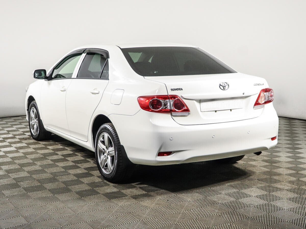 Toyota Corolla 1.4 МКПП, 2012, 131 000 км фото 3