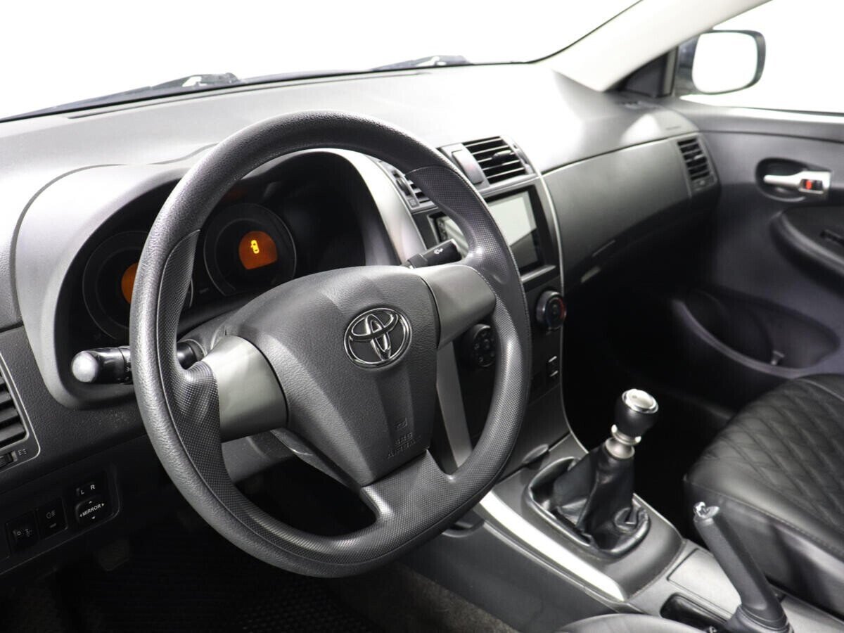 Toyota Corolla 1.4 МКПП, 2012, 131 000 км фото 5
