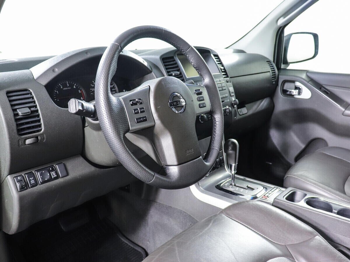 Nissan Navara (Frontier), 2.5 л, АТ, 2013 фото 7