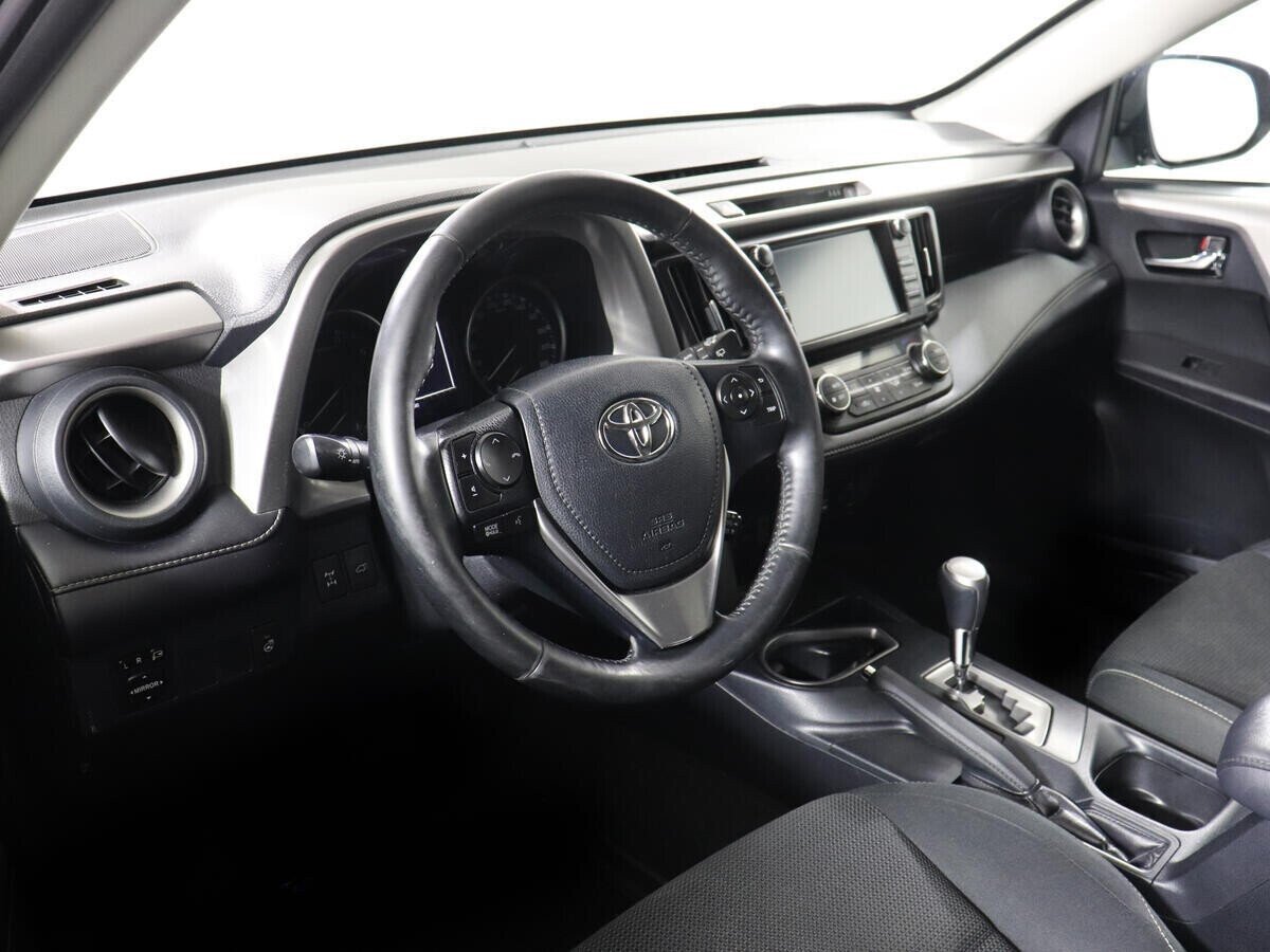 Toyota RAV4, 2.2 л, АТ, 2018 фото 7
