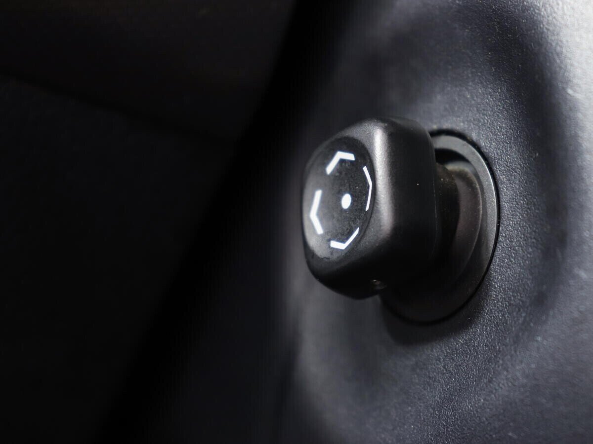 Toyota Land Cruiser Prado, 3.0 л, АТ, 2011 фото 2