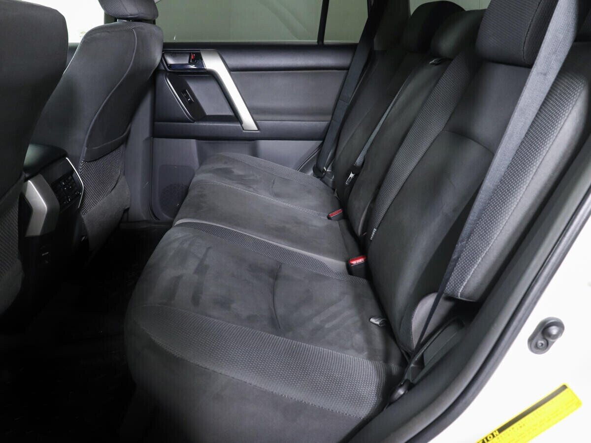 Toyota Land Cruiser Prado, 3.0 л, АТ, 2011 фото 1