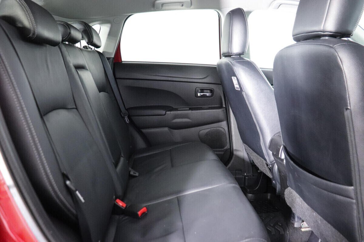 Mitsubishi ASX, 1.8 л, Вариатор, 2014 фото 1