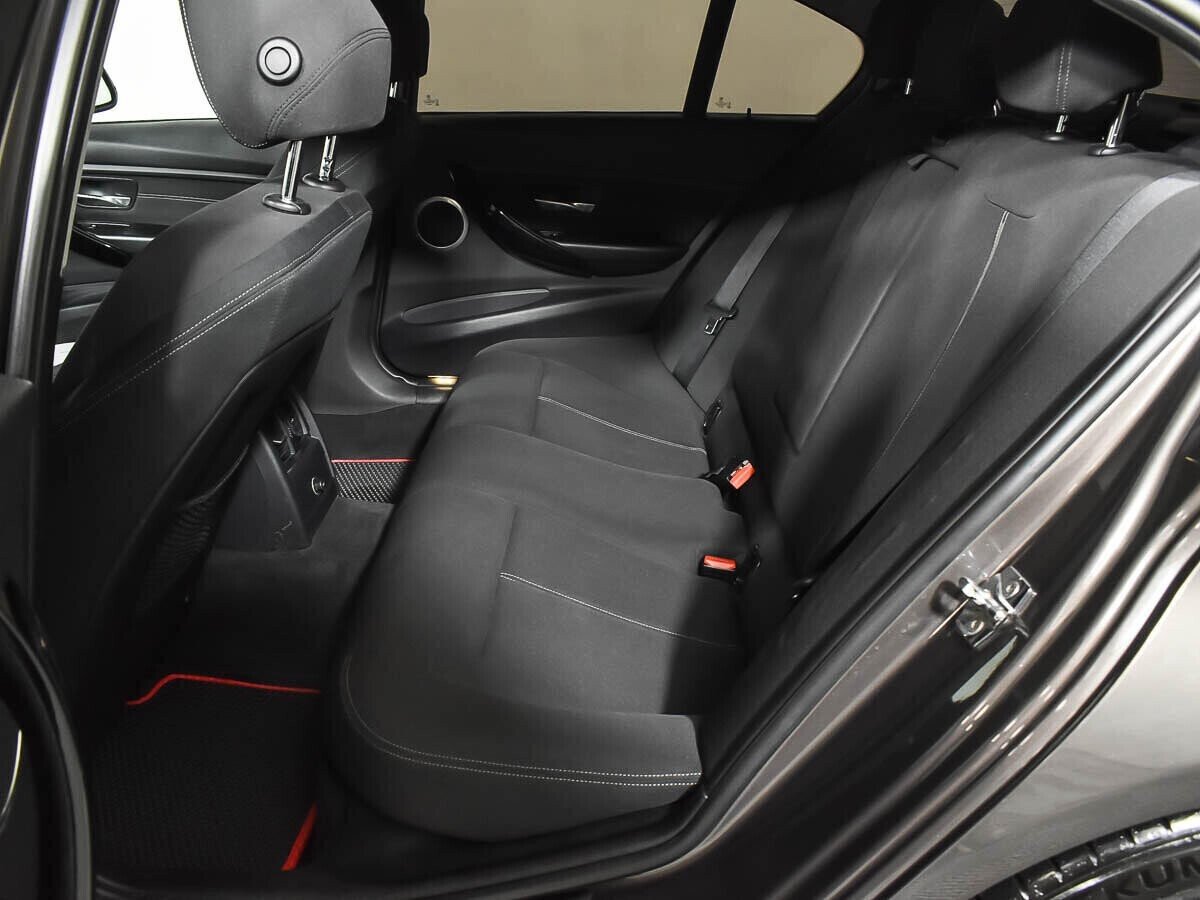 BMW 3 серии, 2.0 л, АТ, 2012 фото 1