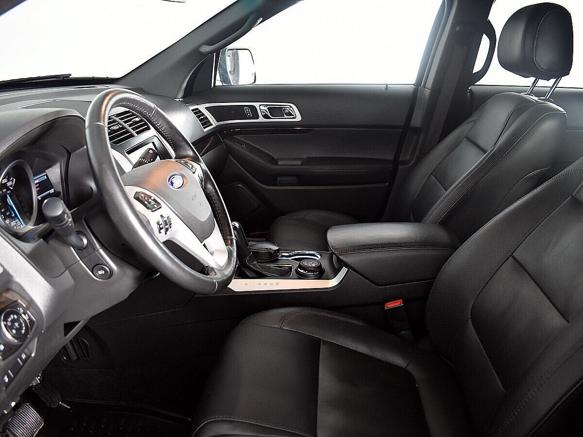 Ford Explorer, 3.5 л, АТ, 2015 фото 5