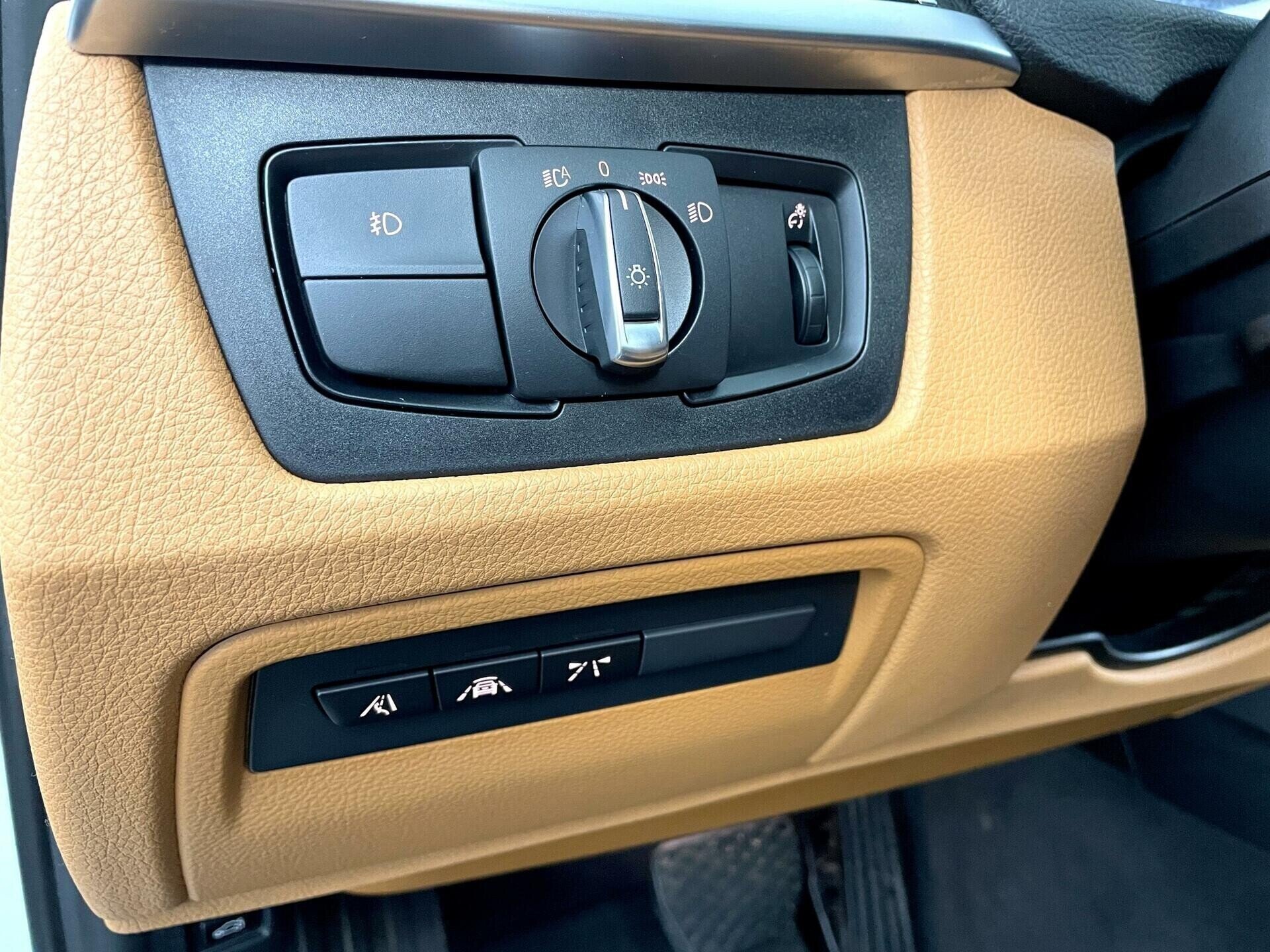 BMW 3 серии, 2.0 л, АТ, 2017 фото 10
