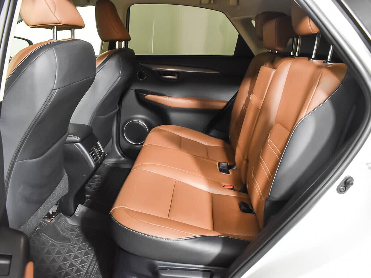 Lexus NX, 2.0 л, Вариатор, 2015 фото 1