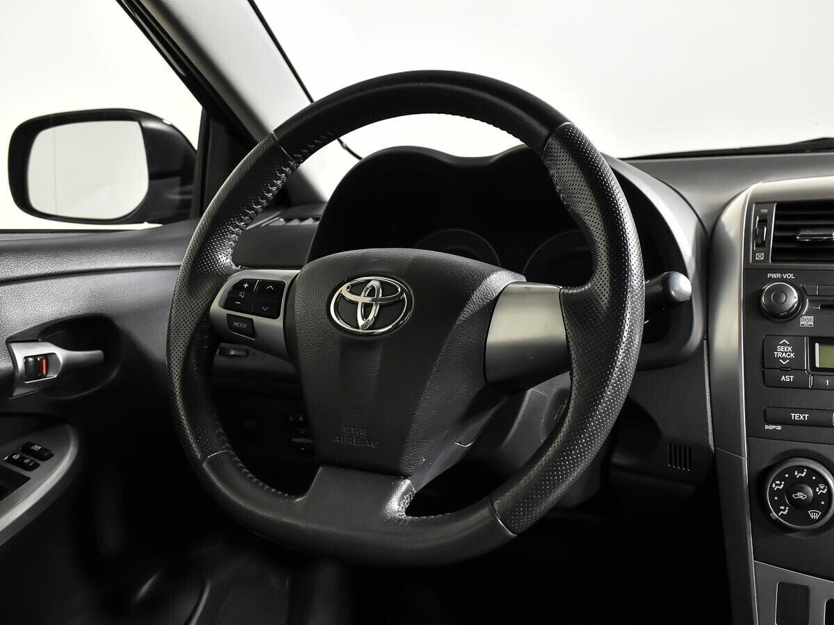 Toyota Corolla 1.4 МКПП, 2012, 141 000 км фото 8
