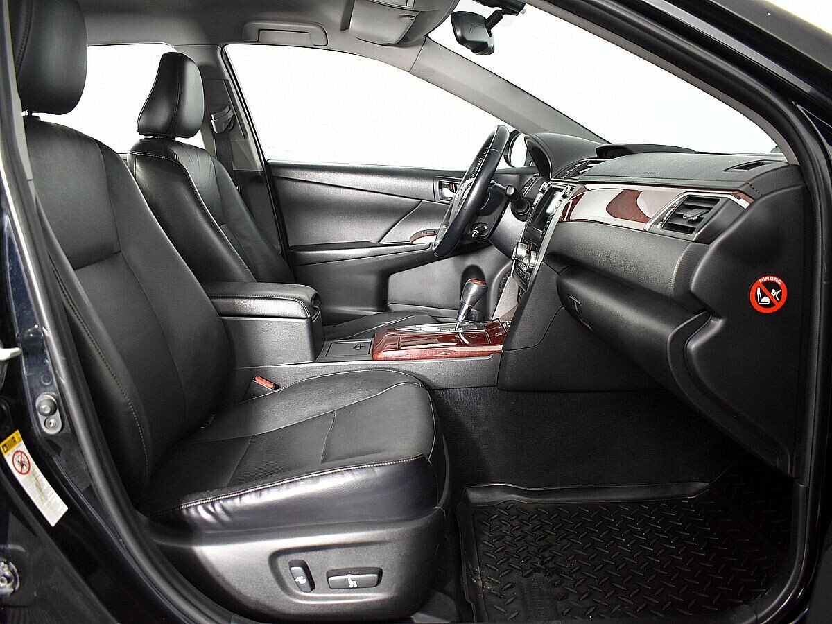 Toyota Camry, 2.5 л, АТ, 2012 фото 2