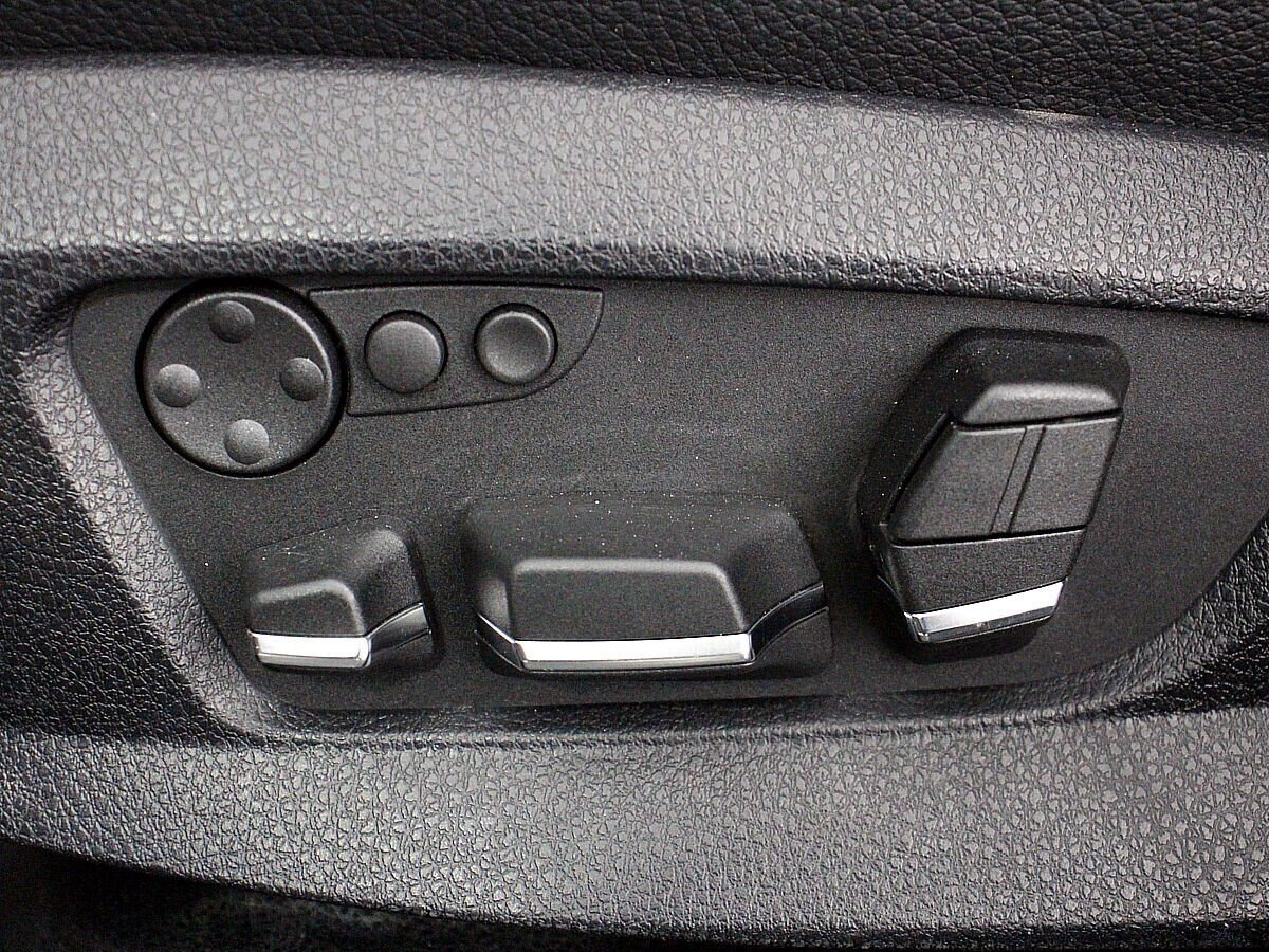 BMW 5 серии, 3.0 л, АТ, 2013 фото 2