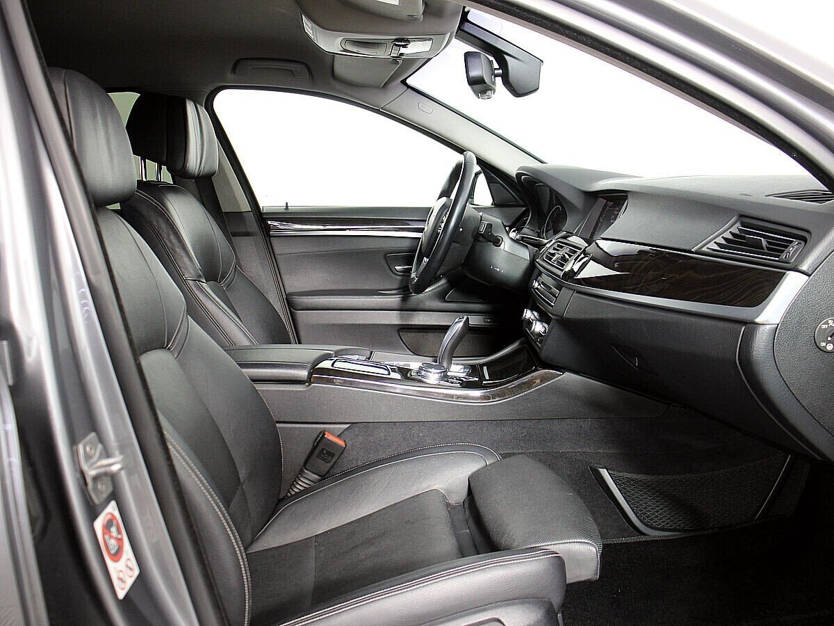 BMW 5 серии, 2.0 л, АТ, 2015 фото 9