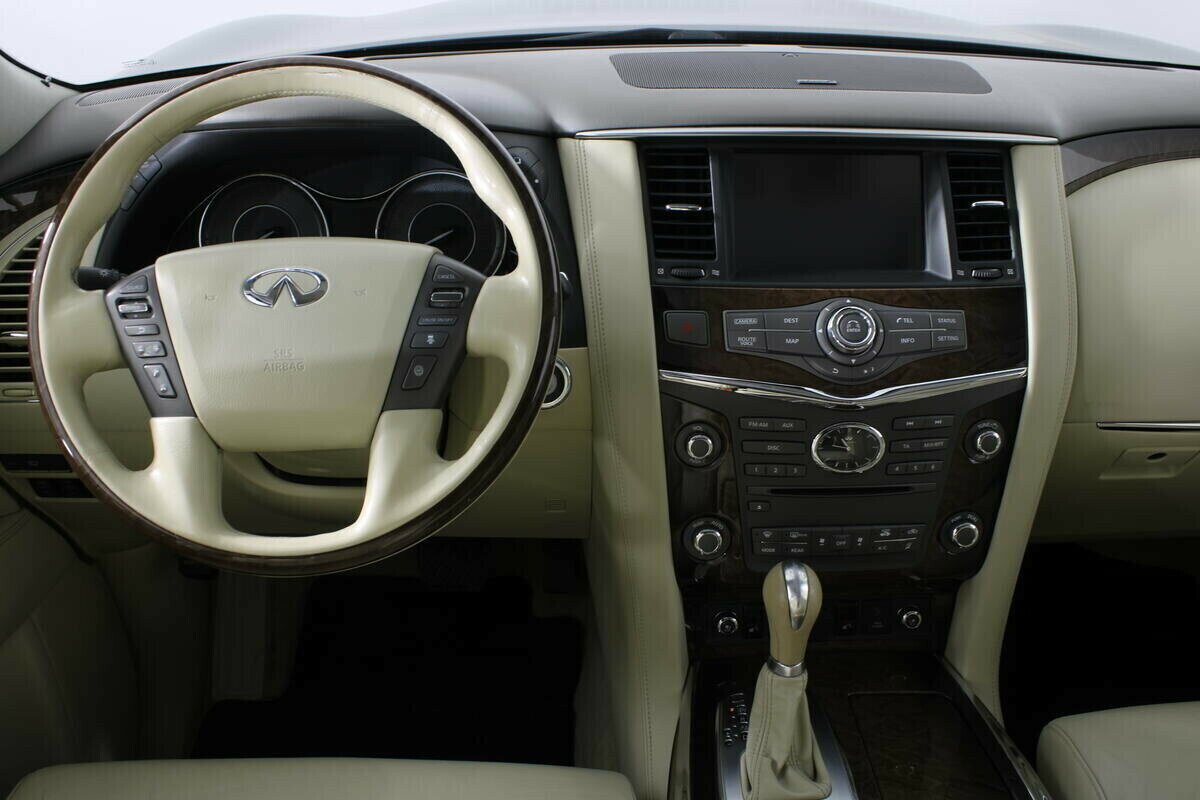 Infiniti QX56 5.6 АКПП, 2010, 156 000 км фото 8