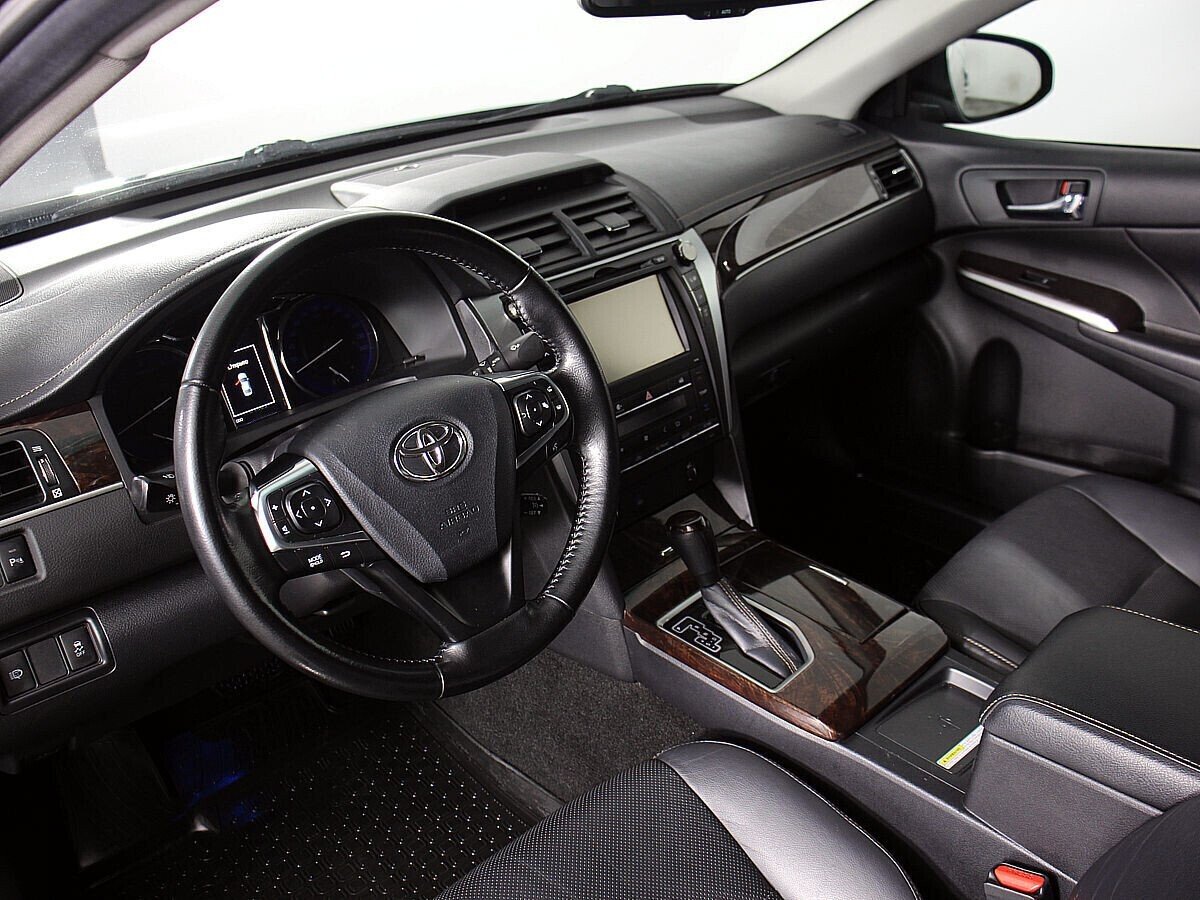 Toyota Camry, 2.5 л, АТ, 2017 фото 6