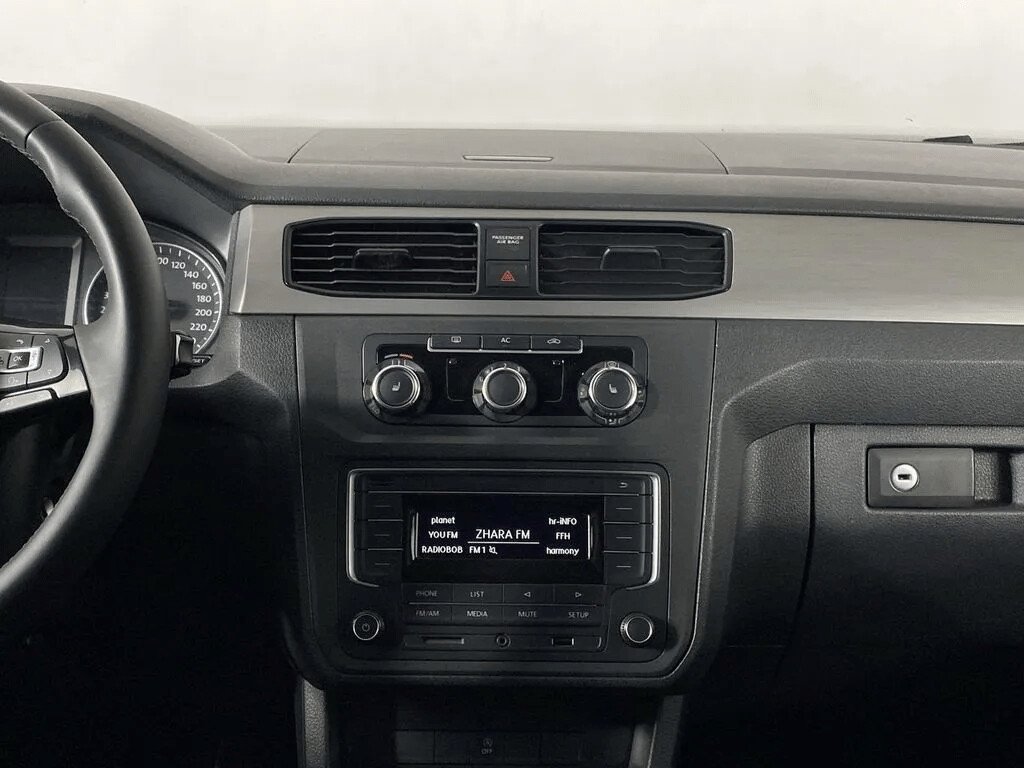Volkswagen Caddy, 1.4 л, Робот, 2019 фото 2