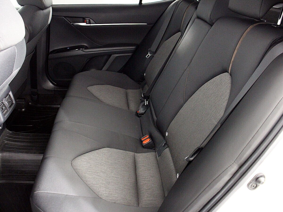 Toyota Camry, 2.0 л, АТ, 2019 фото 1