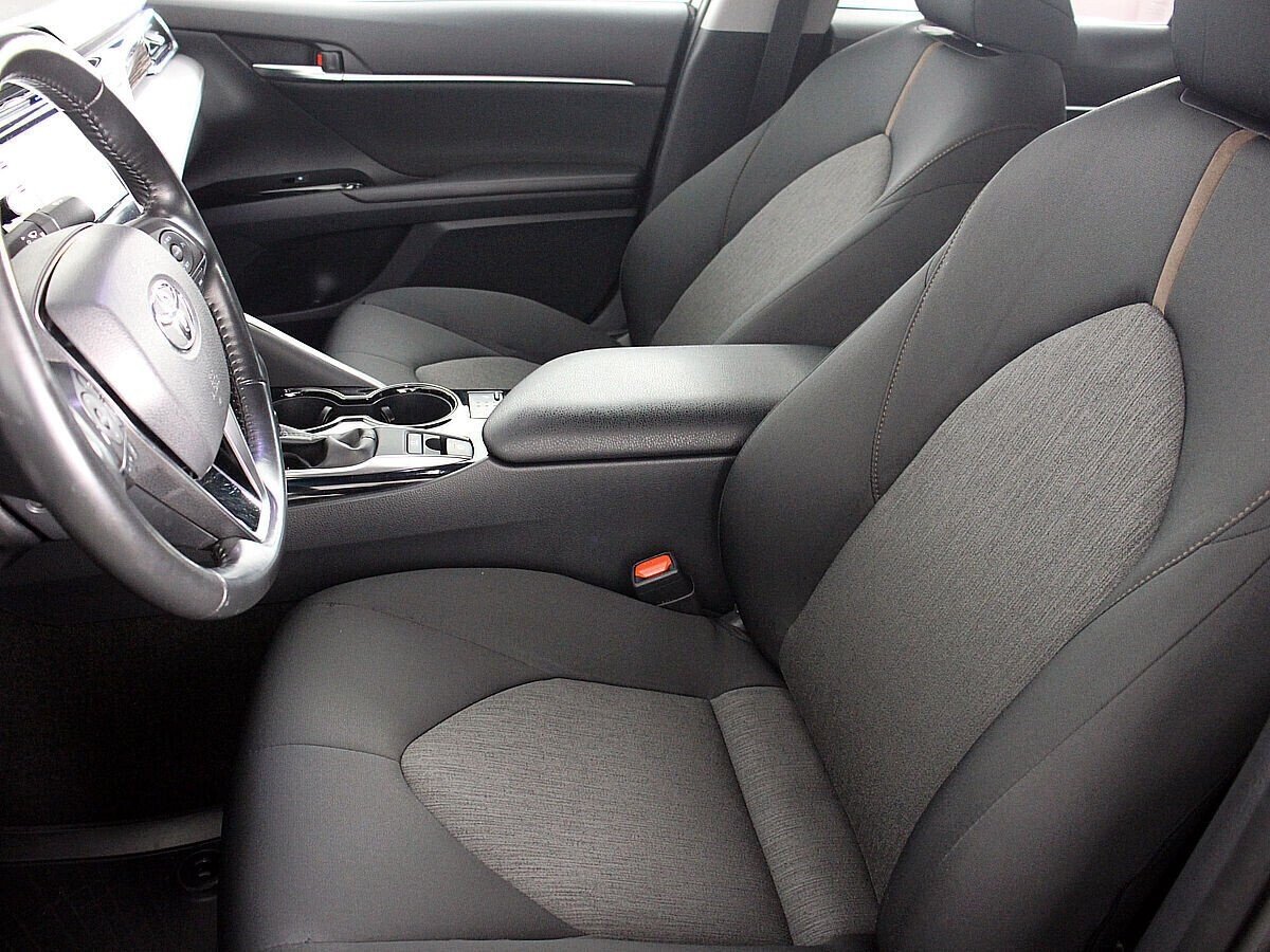 Toyota Camry, 2.5 л, АТ, 2019 фото 2