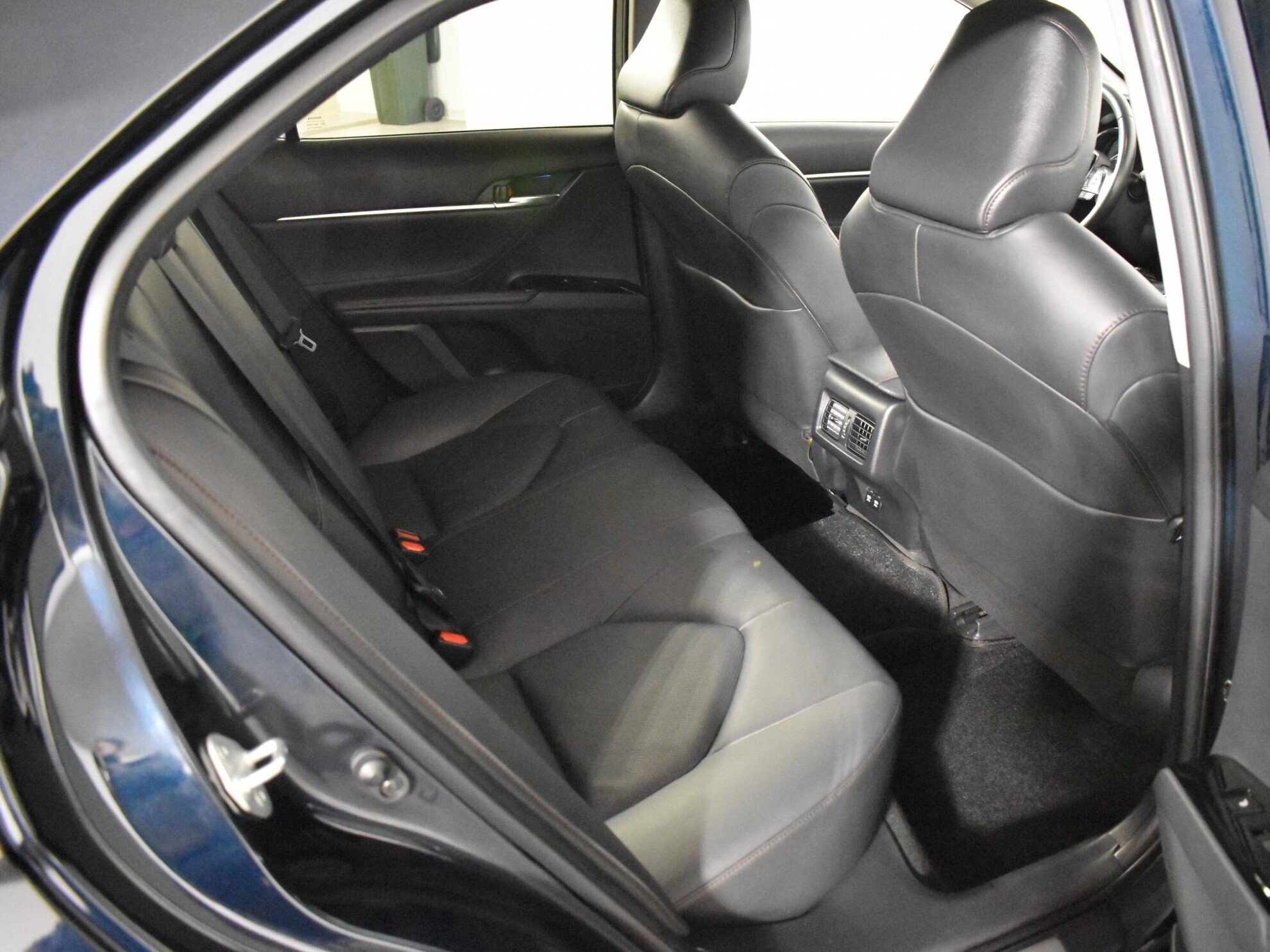 Toyota Camry, 2.5 л, АТ, 2019 фото 1