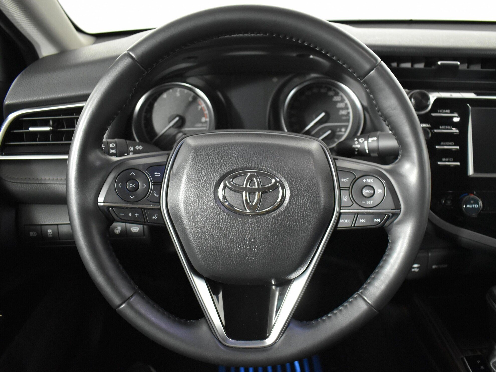 Toyota Camry, 2.5 л, АТ, 2019 фото 7