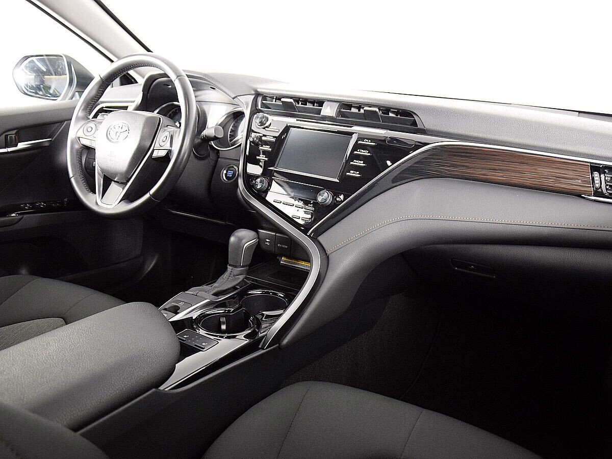 Toyota Camry, 2.5 л, Вариатор, 2020 фото 2