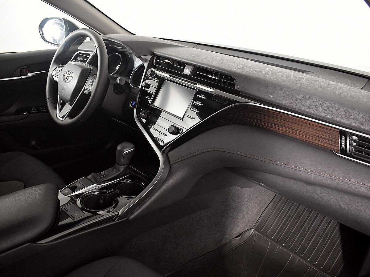 Toyota Camry, 2.5 л, Вариатор, 2020 фото 2