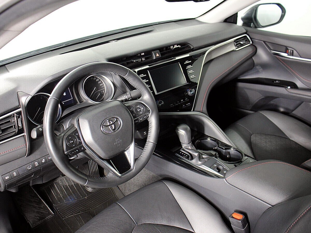 Toyota Camry, 2.5 л, Вариатор, 2020 фото 6
