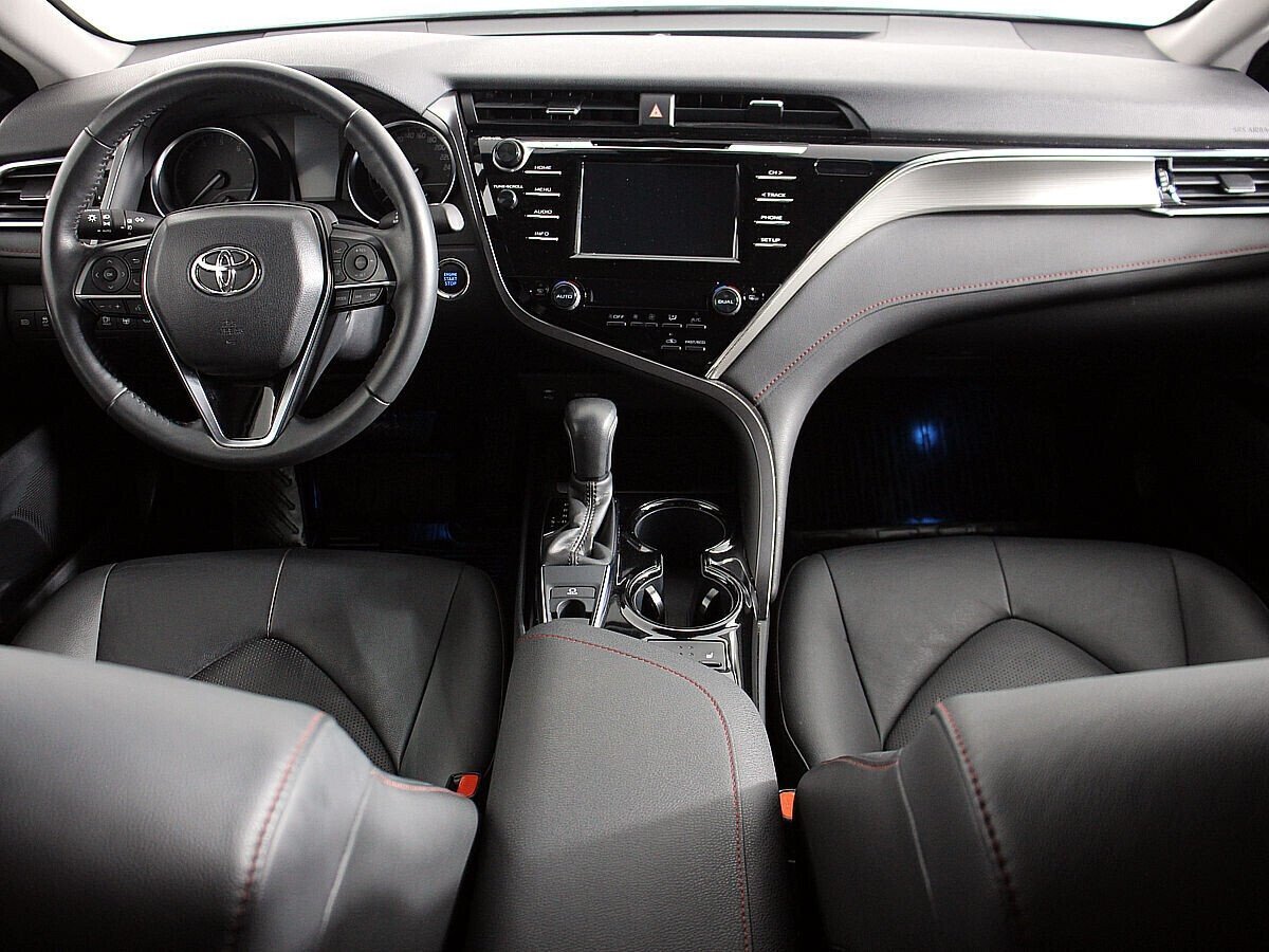 Toyota Camry, 2.5 л, Вариатор, 2020 фото 8