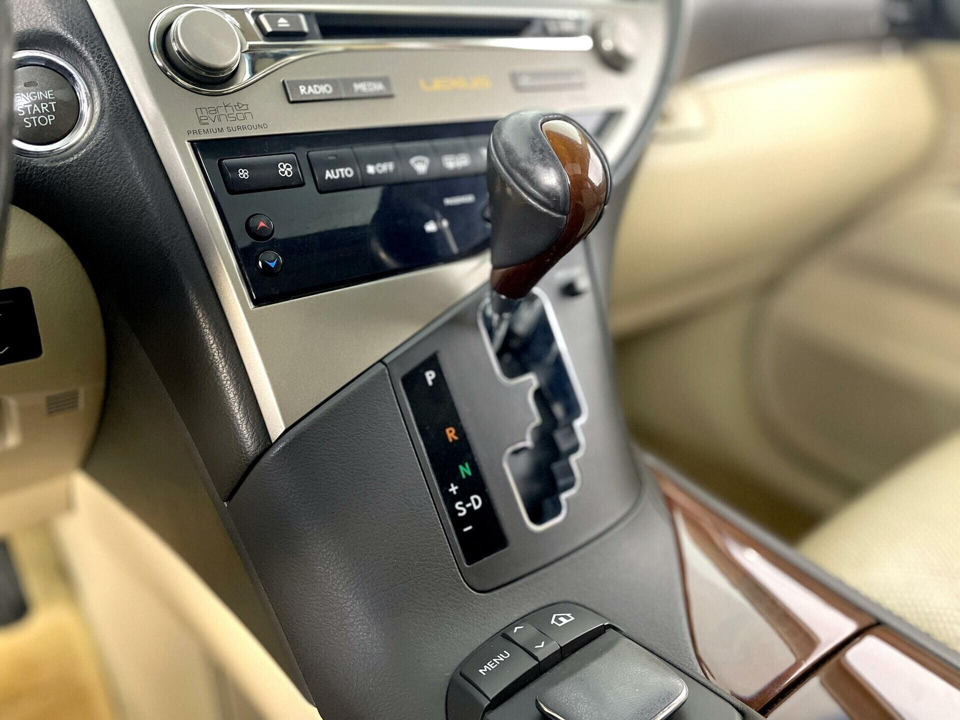 Lexus RX, 3.5 л, АТ, 2013 фото 2