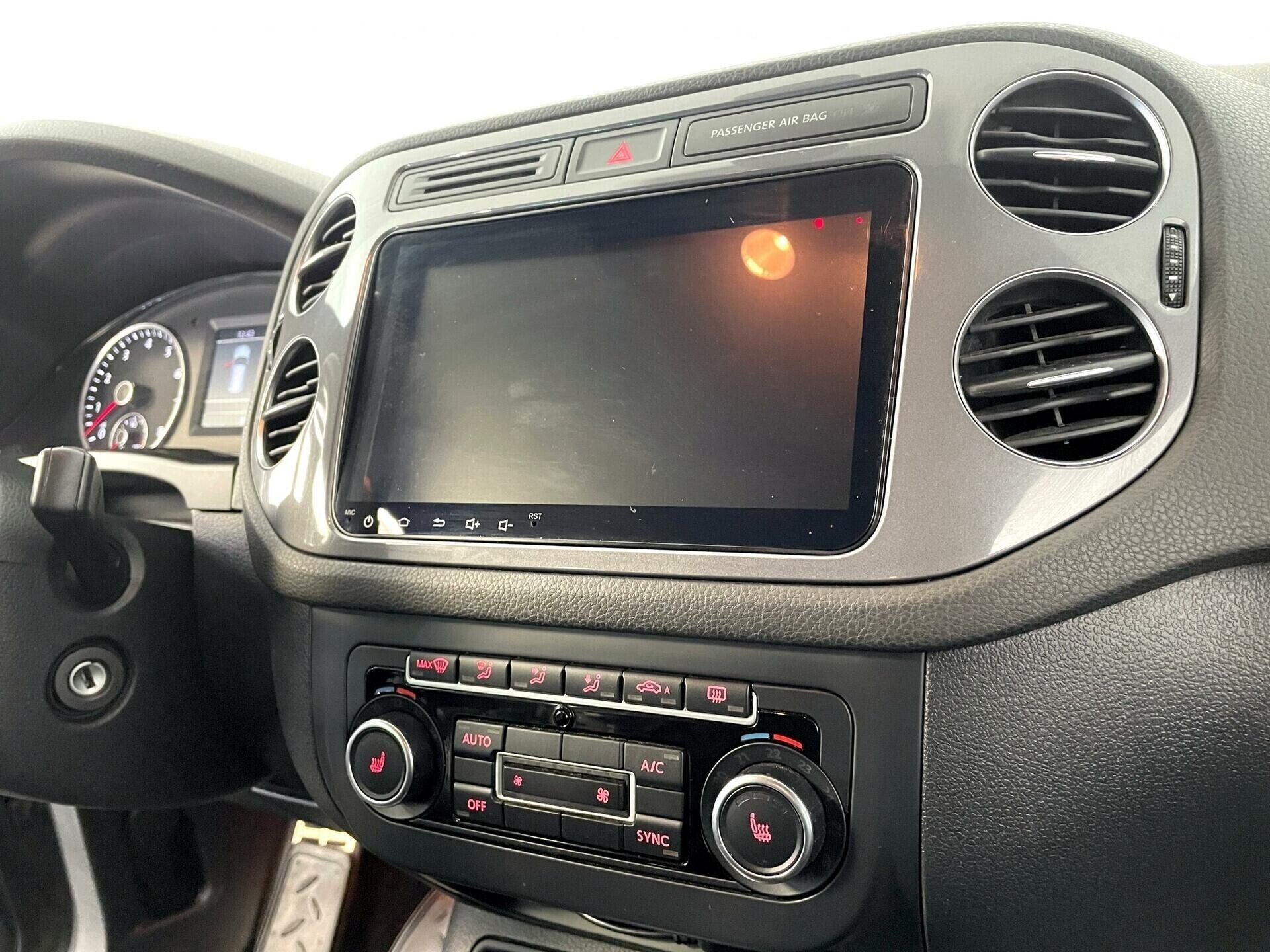 Volkswagen Tiguan, 2.0 л, АТ, 2013 фото 12