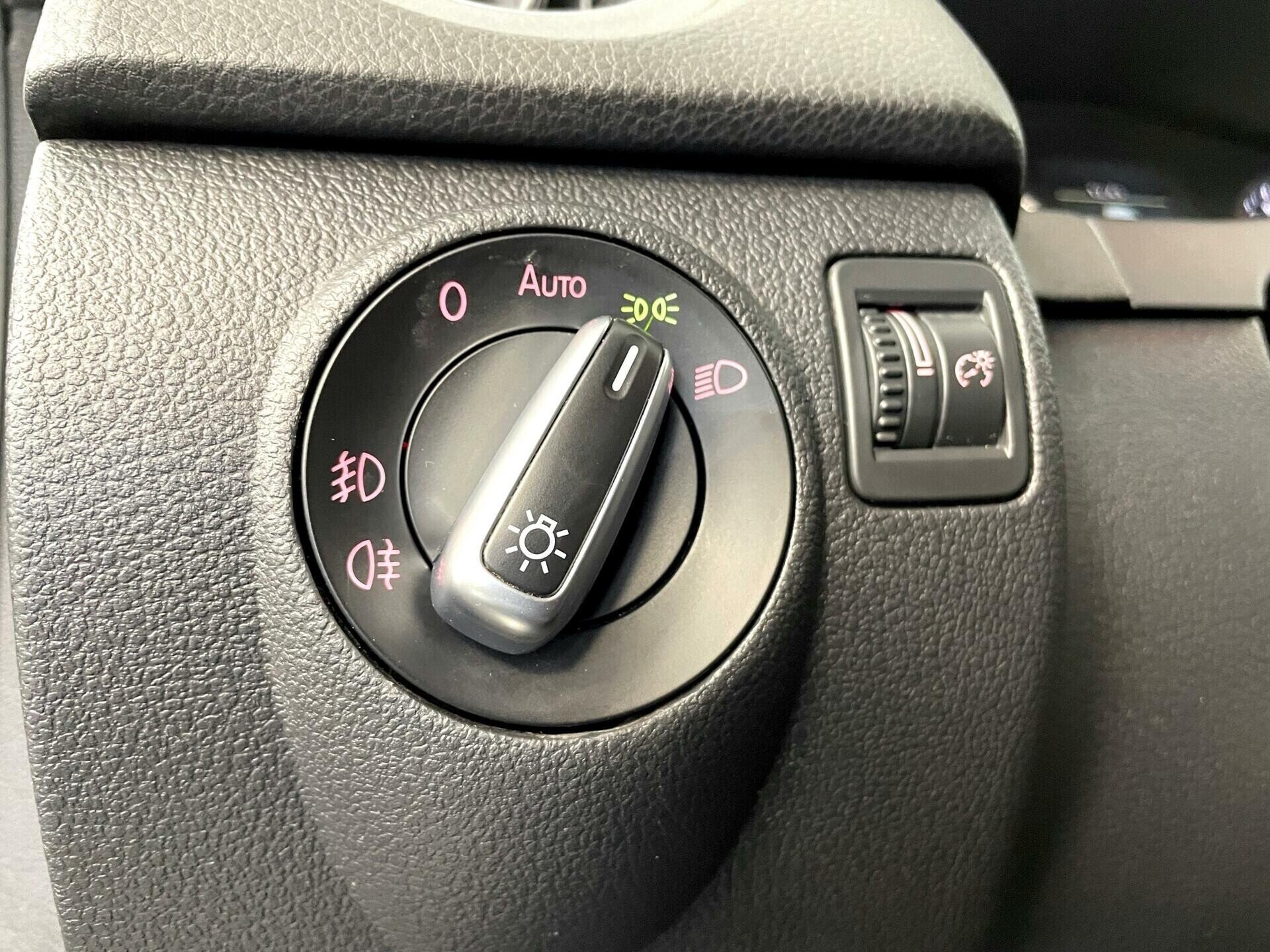 Volkswagen Tiguan, 2.0 л, АТ, 2013 фото 9