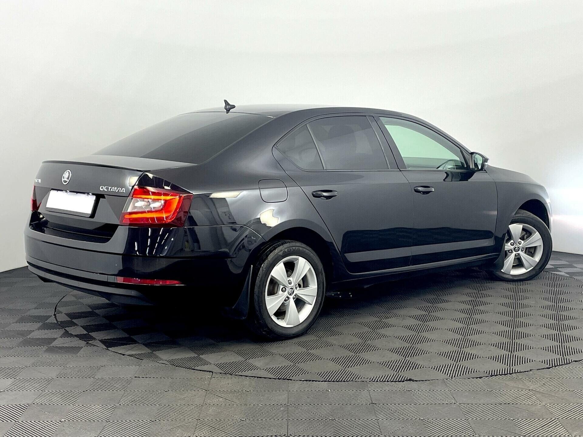 Skoda Octavia, 1.8 л, Робот, 2018 фото 4