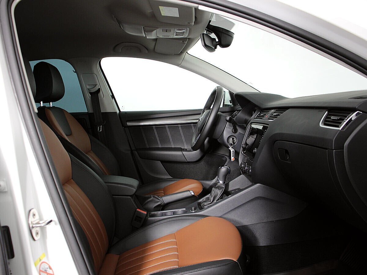 Skoda Octavia, 1.8 л, Робот, 2019 фото 2