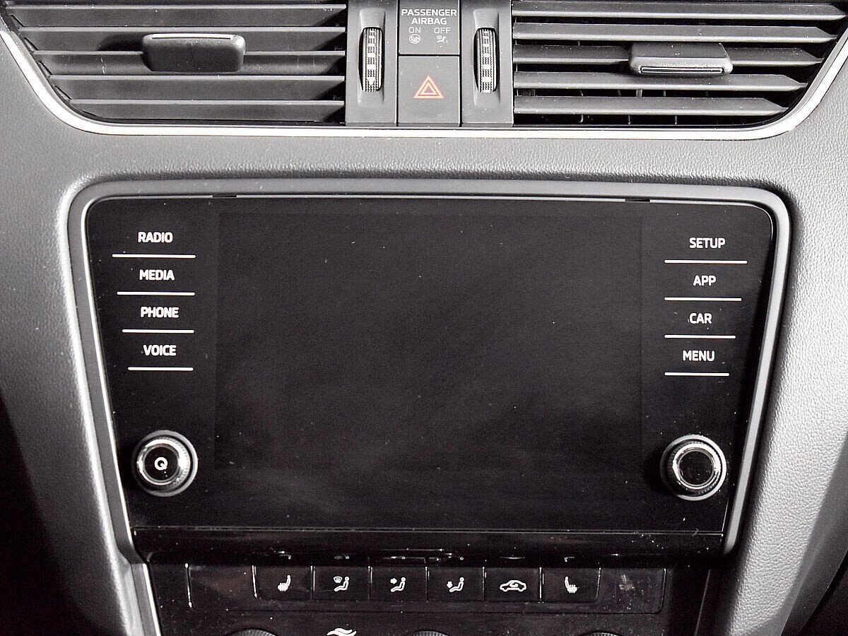 Skoda Octavia, 1.0 л, Робот, 2020 фото 2