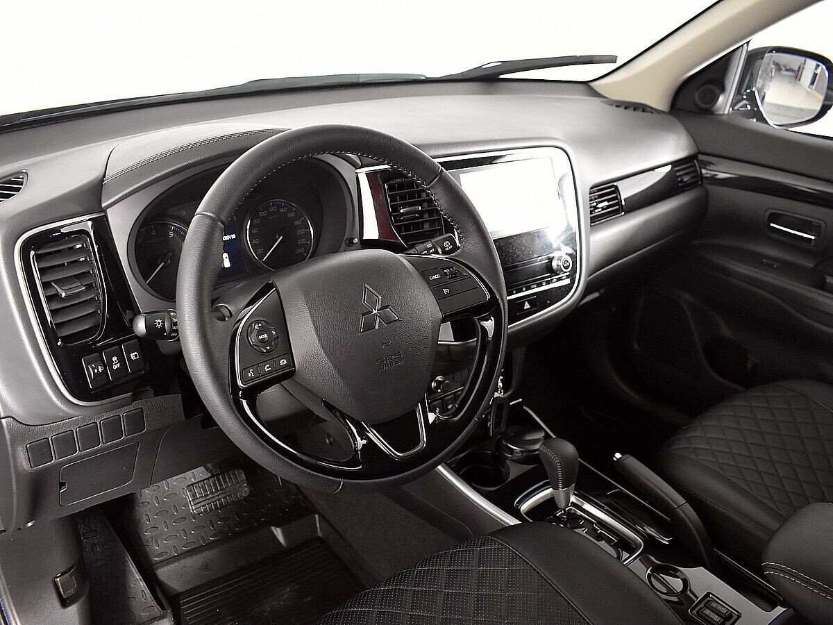 Mitsubishi Outlander, 2.0 л, Вариатор, 2020 фото 6