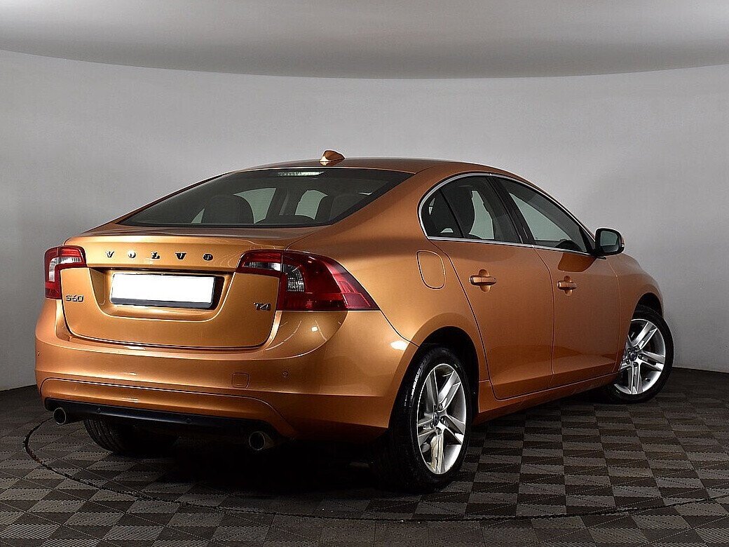 Volvo S60, 2.0 л, АТ, 2014 фото 4