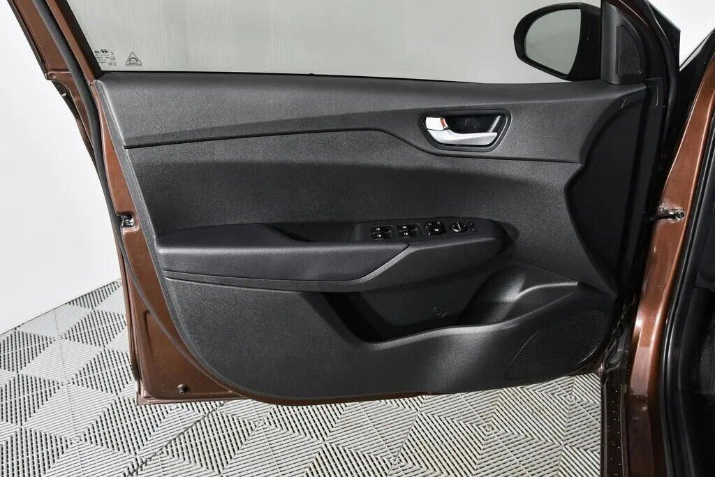 Hyundai Solaris, 1.6 л, АТ, 2021 фото 5