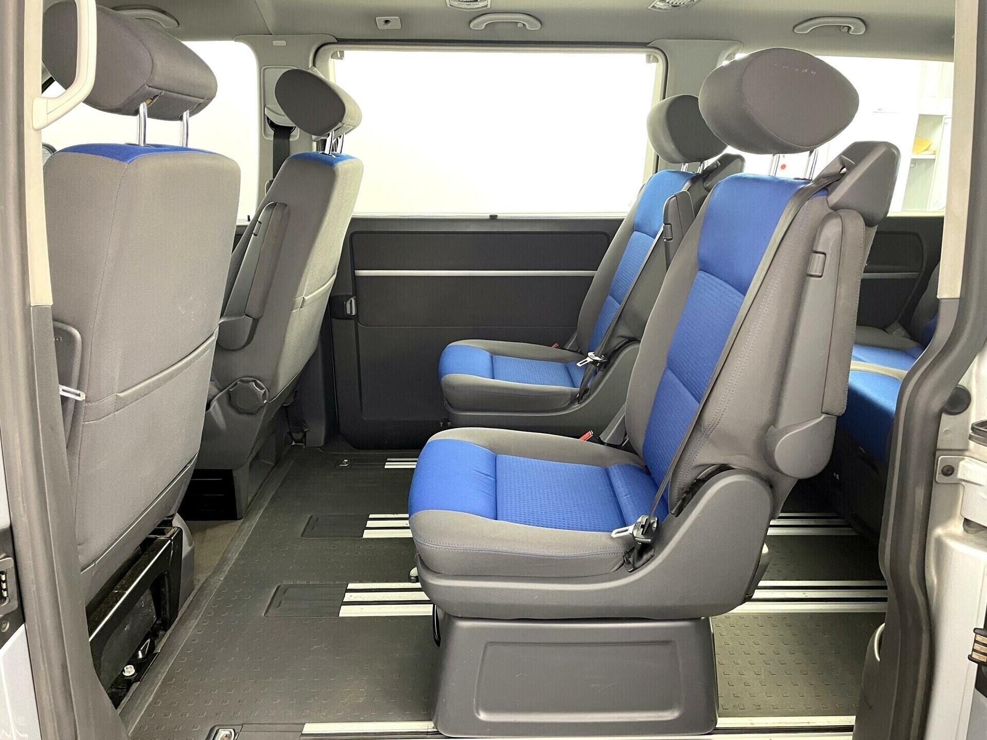 Volkswagen Multivan, 2.5 л, МТ, 2008 фото 7