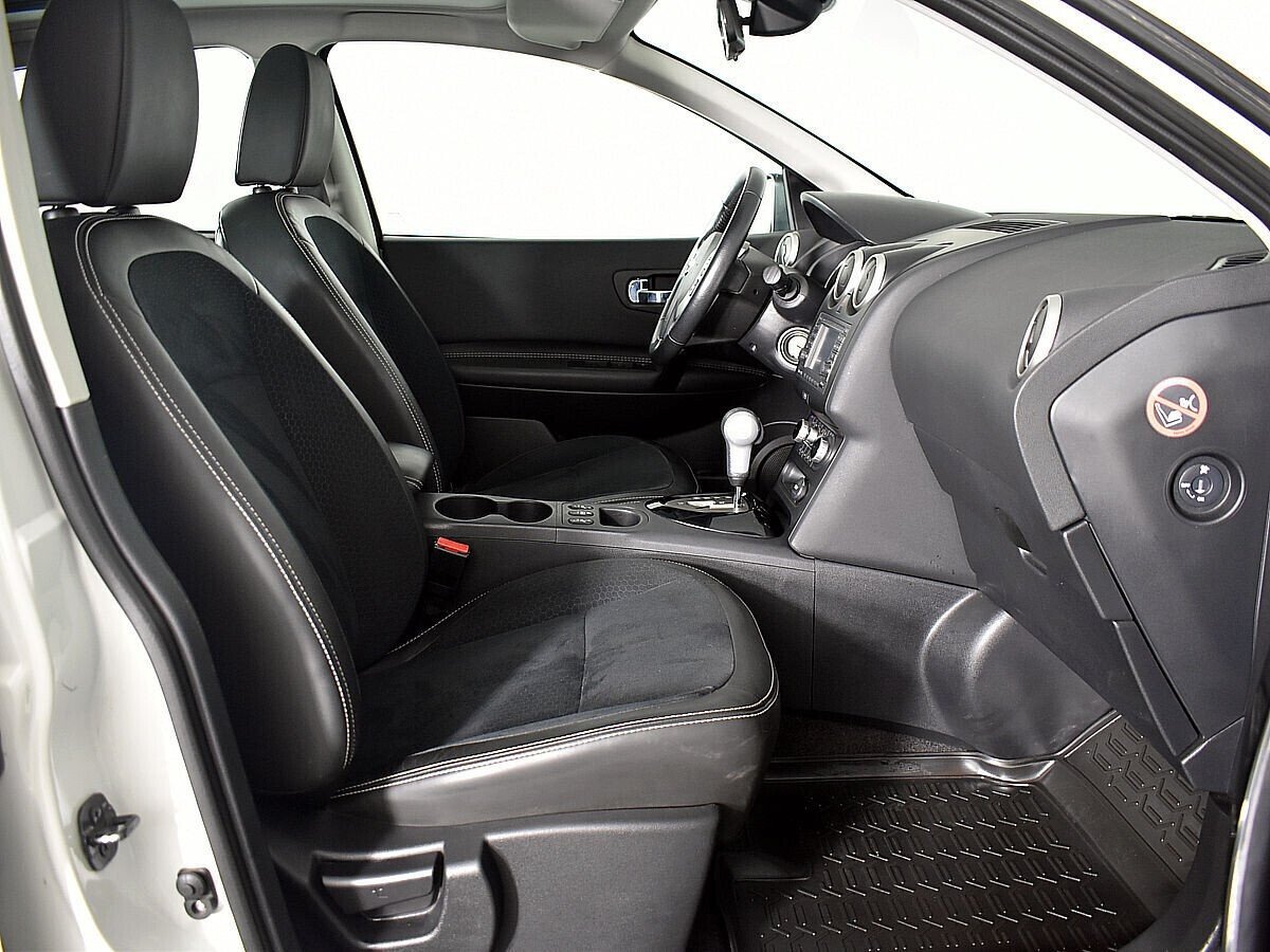 Nissan Qashqai, 2.0 л, Вариатор, 2013 фото 2