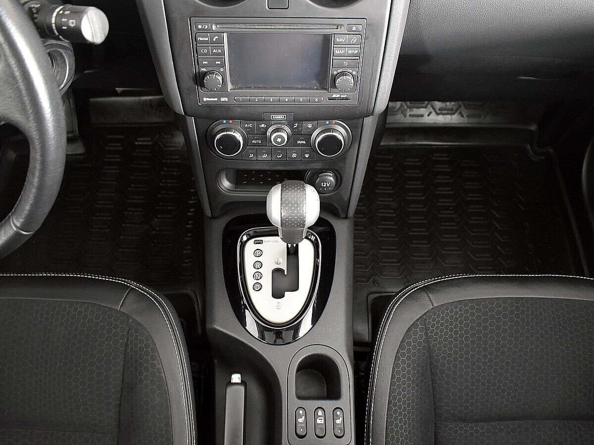 Nissan Qashqai, 2.0 л, Вариатор, 2013 фото 11