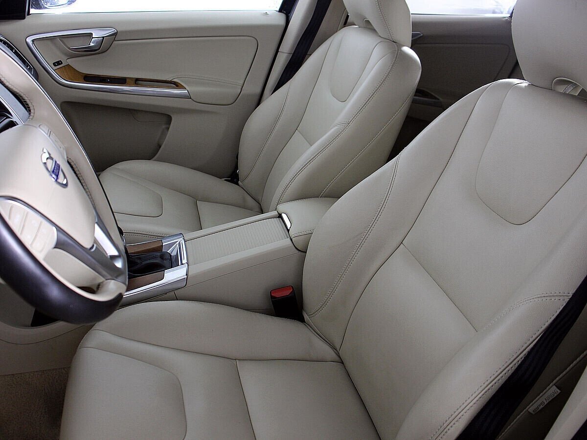 Volvo XC60, 2.4 л, АТ, 2013 фото 8