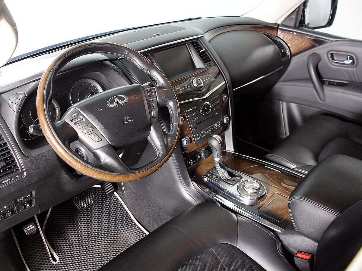 Infiniti QX56, 5.6 л, АТ, 2011 фото 6