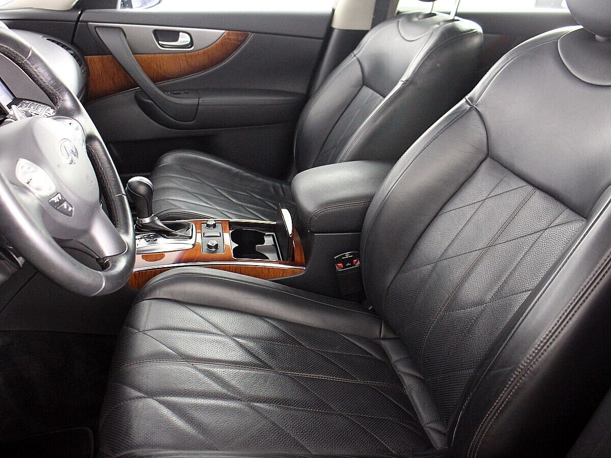 Infiniti QX70, 3.0 л, АТ, 2015 фото 5