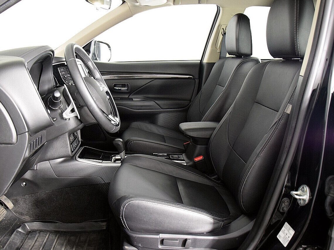 Mitsubishi Outlander, 2.4 л, Вариатор, 2018 фото 5
