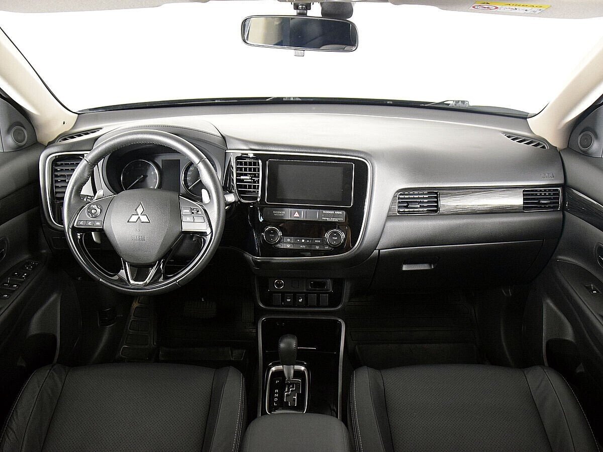 Mitsubishi Outlander, 2.4 л, Вариатор, 2018 фото 8