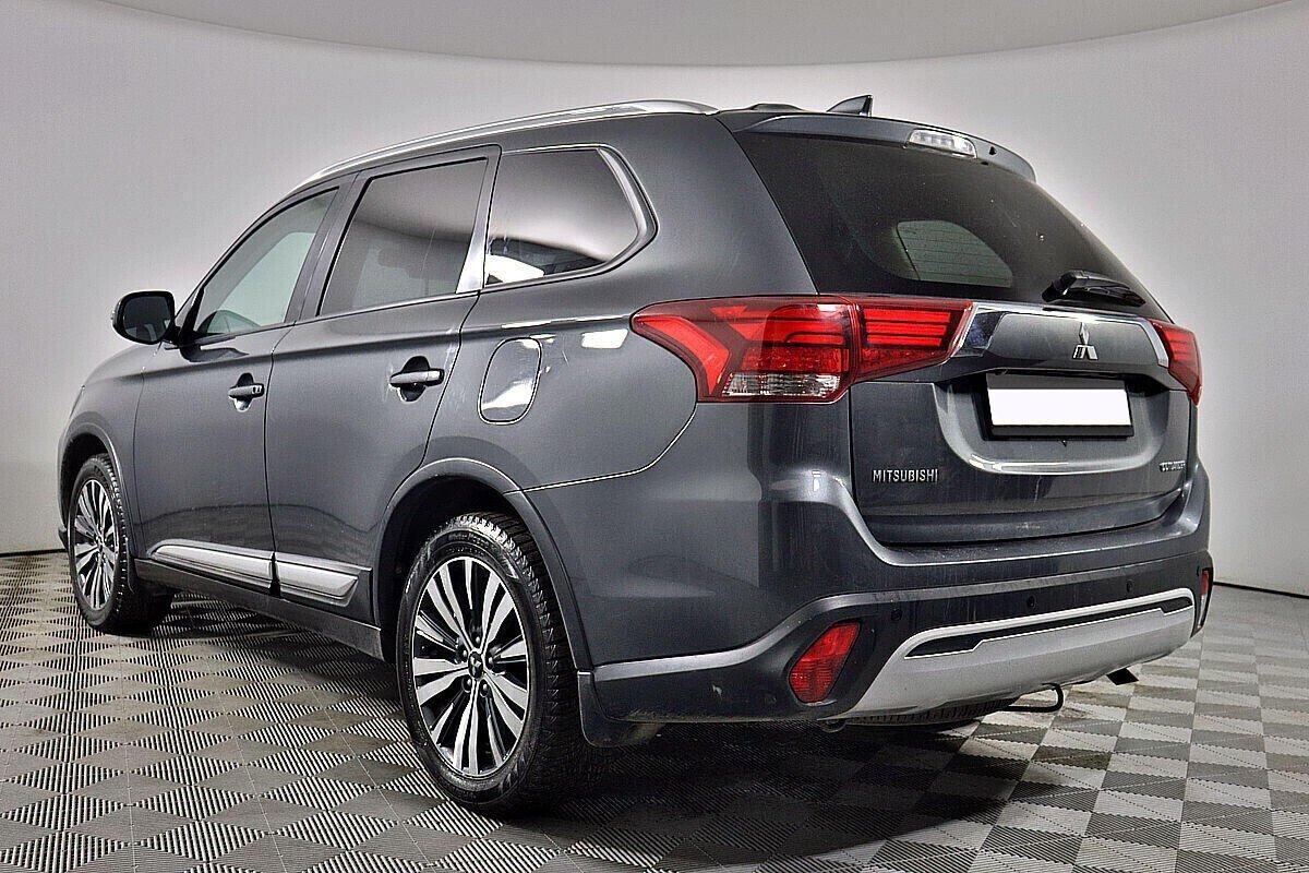 Mitsubishi Outlander, 2.0 л, Вариатор, 2018 фото 6