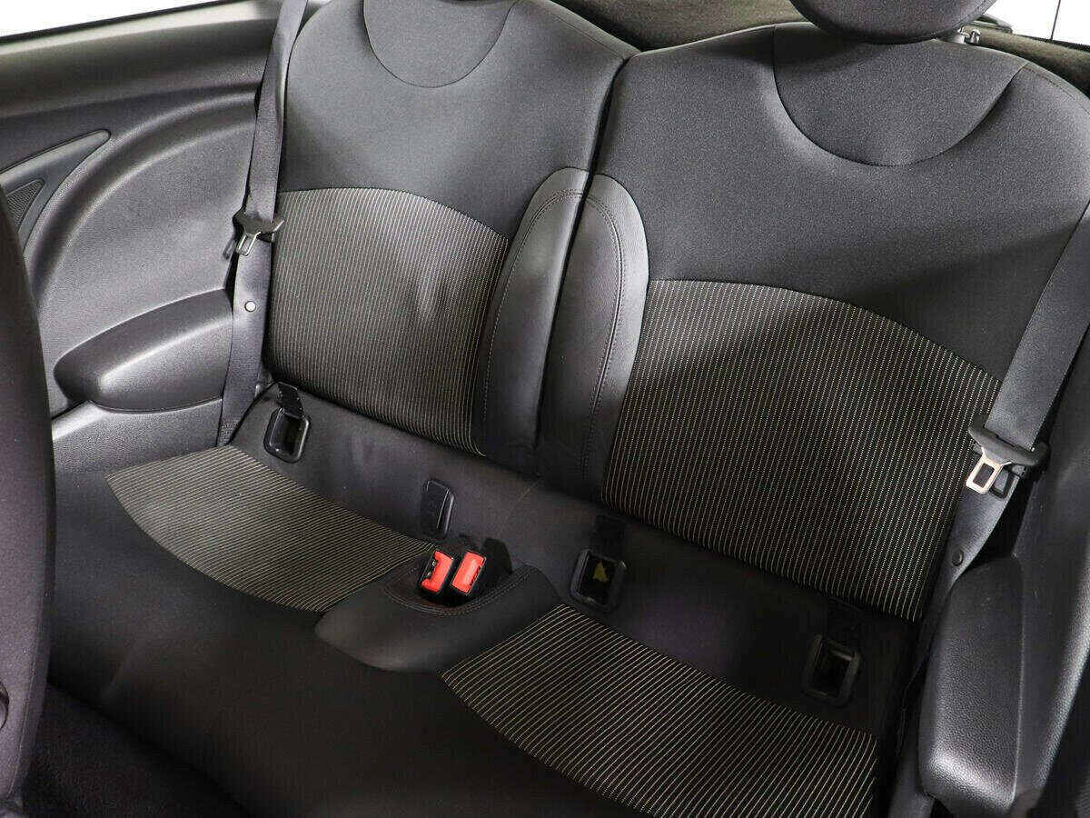 MINI Hatch, 1.6 л, АТ, 2010 фото 1