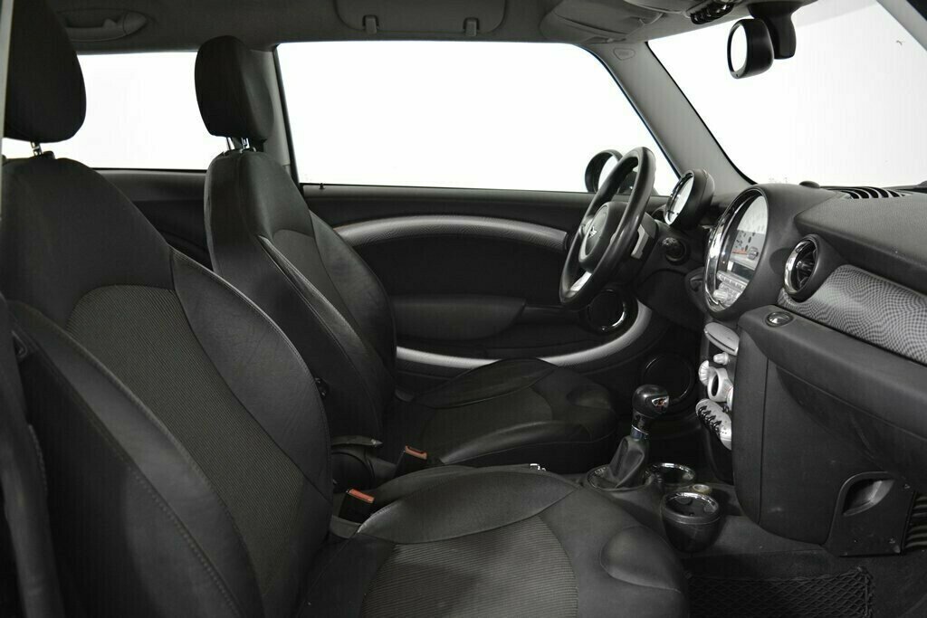 MINI Hatch, 1.6 л, АТ, 2010 фото 2