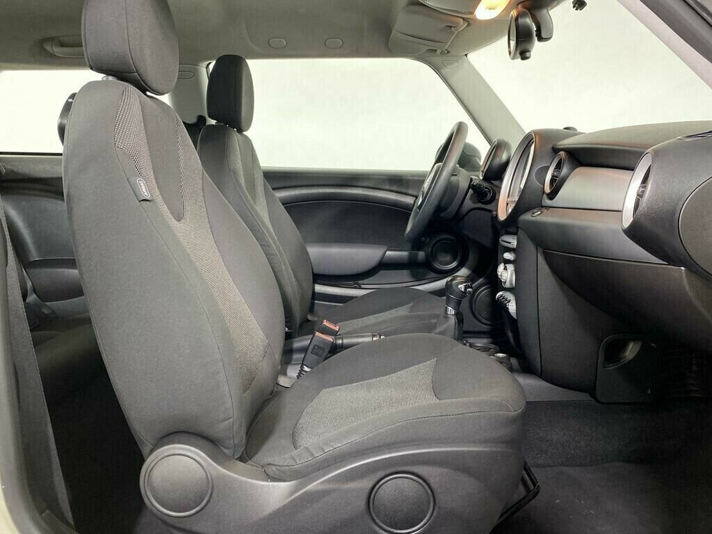 MINI Hatch, 1.6 л, АТ, 2010 фото 2